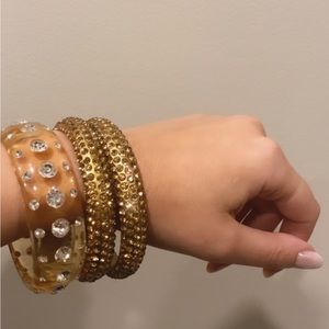 Costume jewelry! Perfect for a night out 🪩